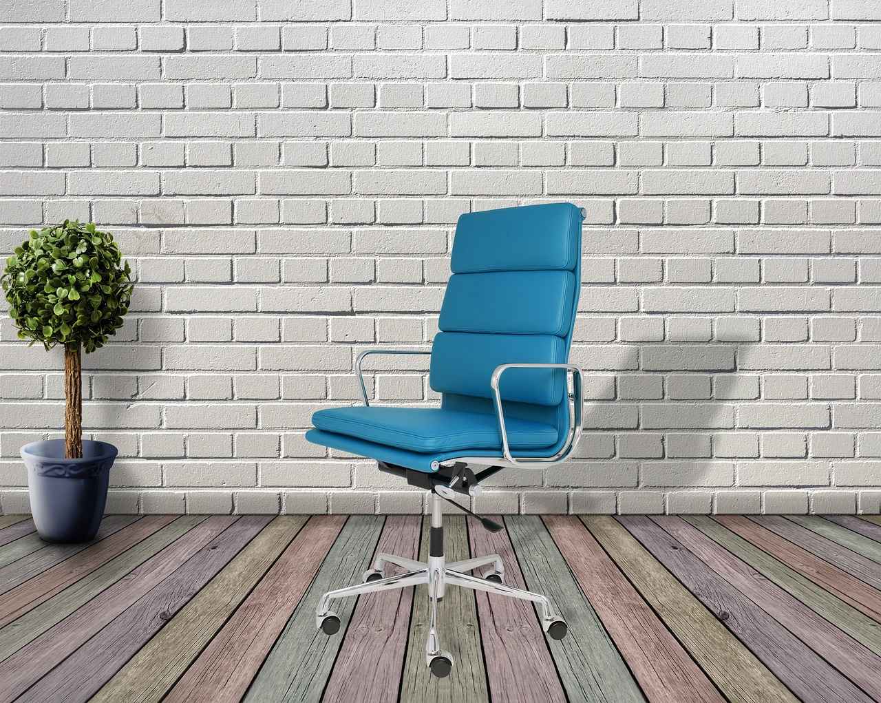 How to Excel in Remote Customer Service Jobs with Flexibility 3 Creating a Productive Remote Workspace